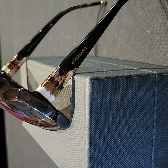 Bvlgari  Havana sunglasses - Picture 3 of 10